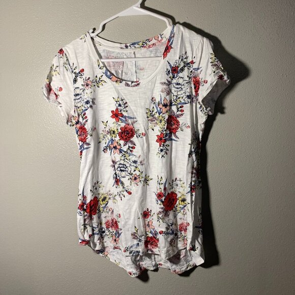Maurices 24/7 floral t-shirt - size medium - Picture 1 of 5